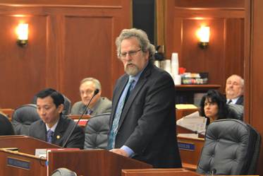 Rep. Guttenberg speaks on the first day of special session