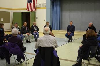 October’s Constituent and Town Hall meeting focused on community public safety issues. Rep. Claman was joined by an APD sergeant to discuss public safety best practices.