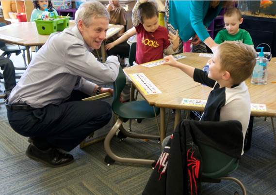 Rep. Claman visits with Kindergarten students at Gladys Wood Elementary.