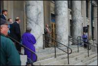 Rep. Les Gara during constituent meeting