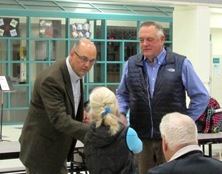 Greeting some neighbors who attended our January town hall meeting on natural gas ? thanks to all who came!