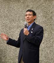 Rep. Kawasaki speaking