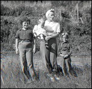 Hazel with three of her four children: Keitsie, Emily, & Josephine. 