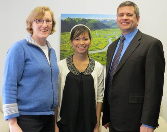 Rep. Tuck meets with constituents Mary and Shawna Williams